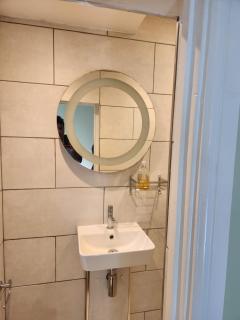 Cosy Suite with Private Access in London Putney - 8