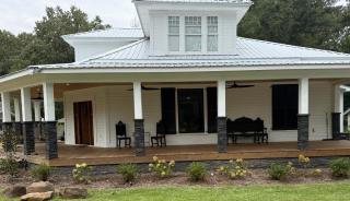 Grits and Grace Inn - 0