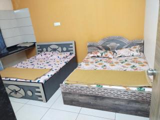 JAI SWAMiNARAYAN DELUX HOMESTAY - 4