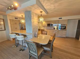 Seaside Luxury Escape on Longboat Key - 4