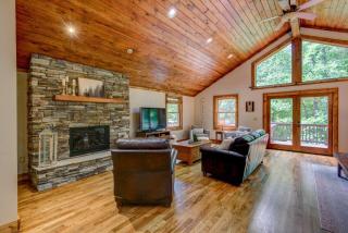 Bigfoot Bungalow - 3