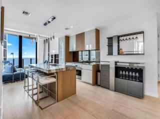 Park Grove Penthouse Ocean Views - 0