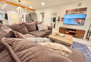 Pet-Friendly 4BR Home Near Airport & Seattle DT - 3