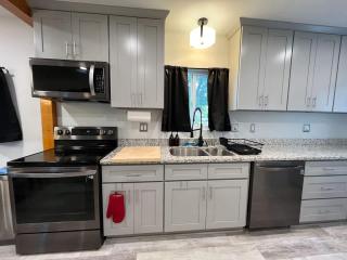 Cozy 2BR Upper Unit Near Airport & Seattle DT - 7