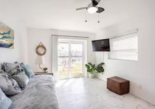Oasis Waterfront Treasure Island Apartment with Patio Dock and Johns Pass - 7