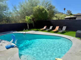 Putt & Pool Paradise - 0