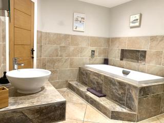 The Old Bakery - Luxury Three Bed House with Roof Terrace - 2