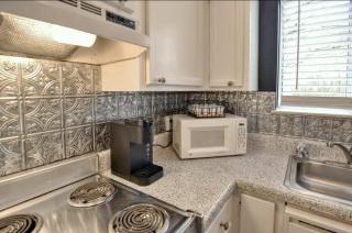 Smoky Mountain View Escape - Hot Tub, Pool, Fireplace, 10 Min To Downtown - Chalet Village - 7