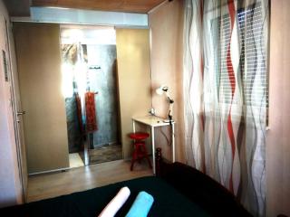 Appartement agréable et atypique, rénové, wifi, terrasse, jardin - 3