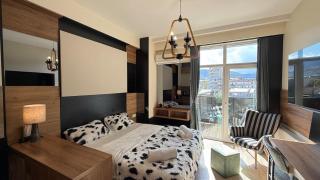 Hotel-Style Studio with City View, Bar, Restaurant, Casino & Room Service - 6