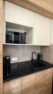 Hotel-Style Studio with City View, Bar, Restaurant, Casino & Room Service - 3