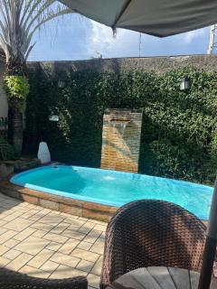 House with electric fence, alarm - 0