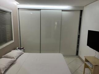 House with electric fence, alarm - 8