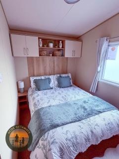 3 Bedroom Caravan with stunning panoramic sea view - 2