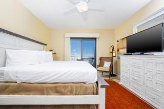 Phoenix VI 61403 condo - 2