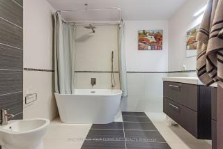Brand New Waterfront Cottage - 9