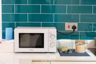 Lakeside Serenity Stylish 2BR Getaway - Entebbe - 7