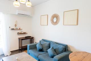 Beachfront Lagonisi Apt 1 Minute From Grand Resort - 0