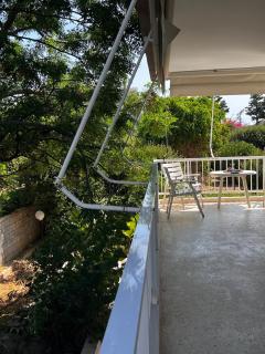 Beachfront Lagonisi Apt 1 Minute From Grand Resort - 4