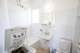 Beachfront Lagonisi Apt 1 Minute From Grand Resort - 3