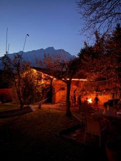Schweizerhaus Glarus - Historisch & Stilvoll mit Garten - 4