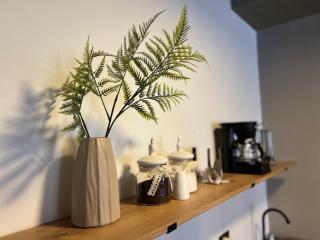 Hermoso y cómodo ambiente para grupos 104-105 - 2