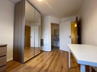 Landvue Stays Modern 2 Bed Apartment with allocated parking - 1