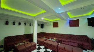 Rrylord Plaza - 1