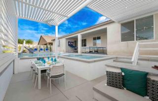 Huge Heated Pool, Pool Slide, Spa, Fire Pit, Games - Indio - 8