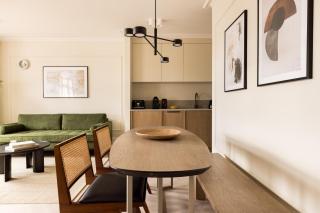 Hausd - St James's - 6