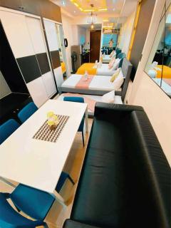 Shell Family Suites Ocean & MOA view - 5