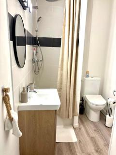 Studio cosy Hypercentre Limoges - Halles Centrales - Parking souterrain - 2