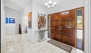 House with heated pool - 0