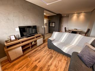 Apto 2 suítes com ar cond, box duplo perto de tudo - 7