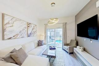 5 Bed Modern Family Home with Grill - 9