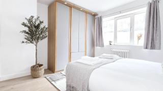 4 Beds Home in Bayswater - 7