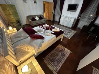 Velvet Sforii Residence - 3