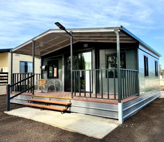 Corryong Caravan Park - 8