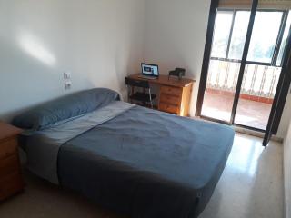 Room next to Gibraltar - 9