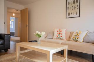 Modern 2-Bed Apartment in Central Portsmouth - 5
