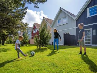 4 person holiday home on a holiday park in Blåvand - 6