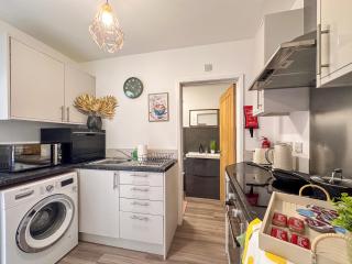 Spacious 1 Bedroom City Center Flat in Derby - 4