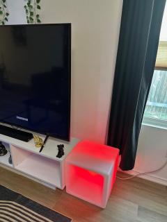 Cozy Stay with Pool Relax with Easy Access to Highway - 4