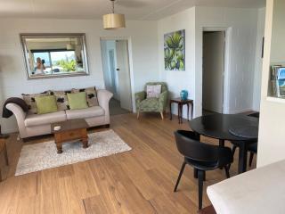 Panorama Heights Apartment - 7