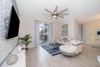 5011CL TOWNHOME 4 BEDS 3 BATHS FREE WATERPARK - 5