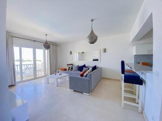 Nayah Stays, Joubal Lagoons Terrace - 2