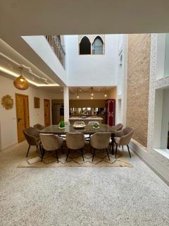 Riad Lalla Naty - 4