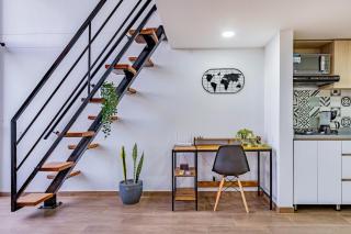 H103 I Spacious Luxury Duplex I Central - 3