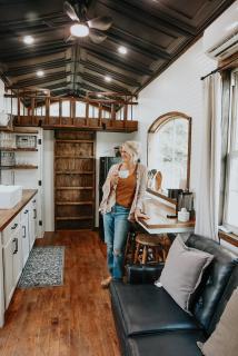 Cozy Tiny Home - 9