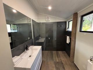 Valley Cottage, Treeton winery, Margaret River - 2